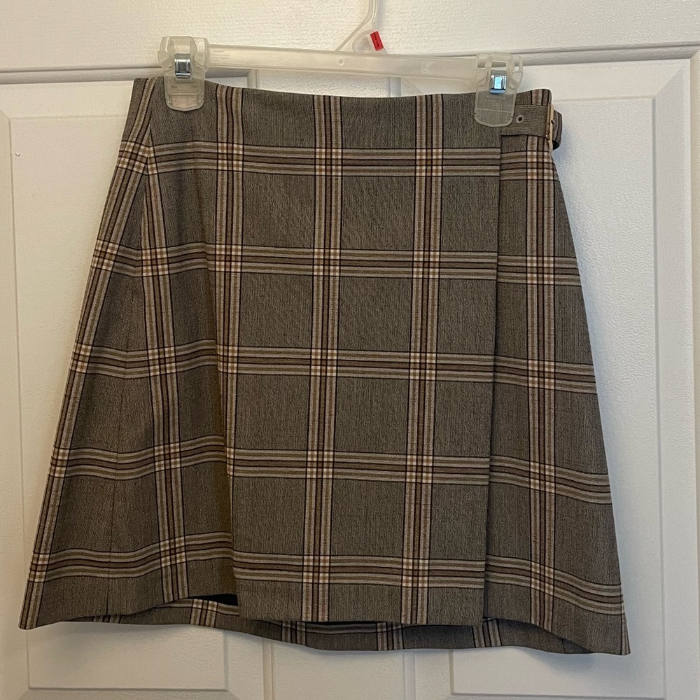 Banana republic crossover skirt - not a skort!
